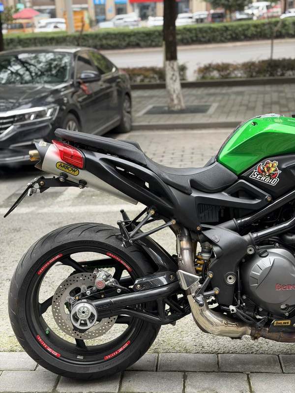 二手贝纳利TNT899