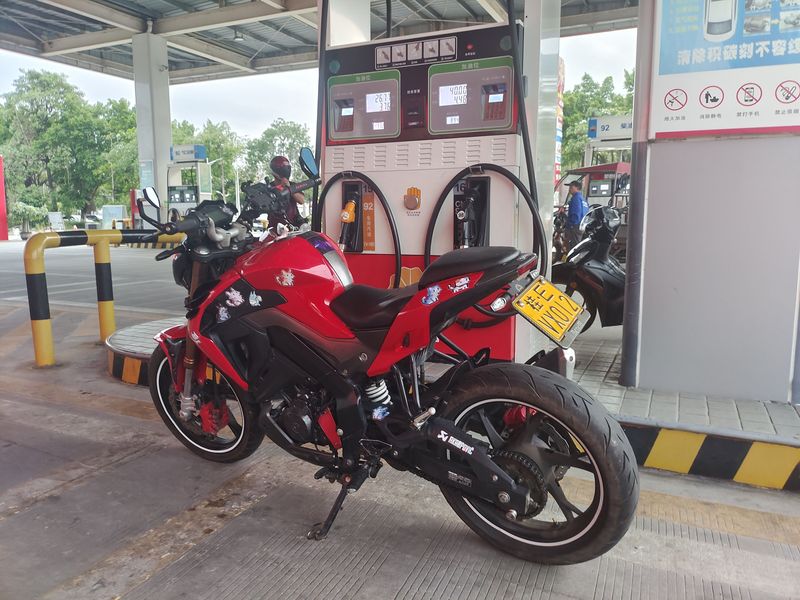 二手贝纳利小迅龙 BN150S