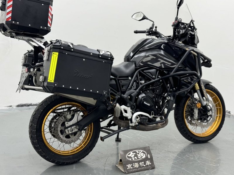 二手贝纳利TRK702