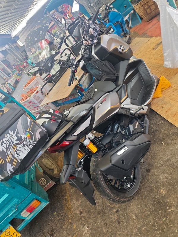 二手QJMOTOR鸿250ADV