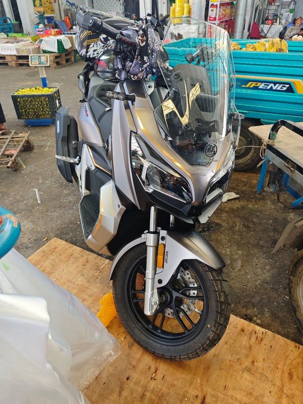 二手QJMOTOR鸿250ADV