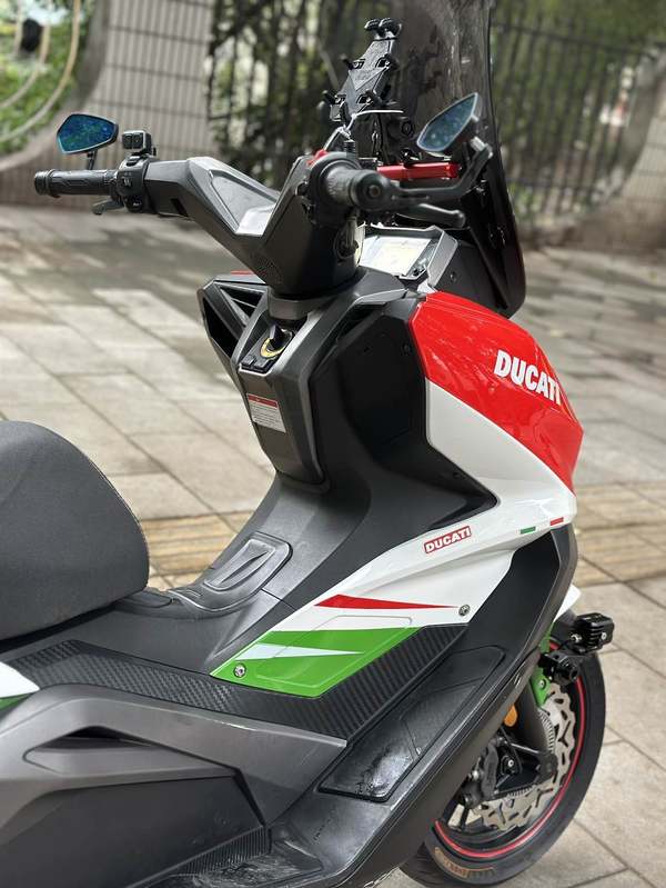 二手龙嘉VMAX ie300