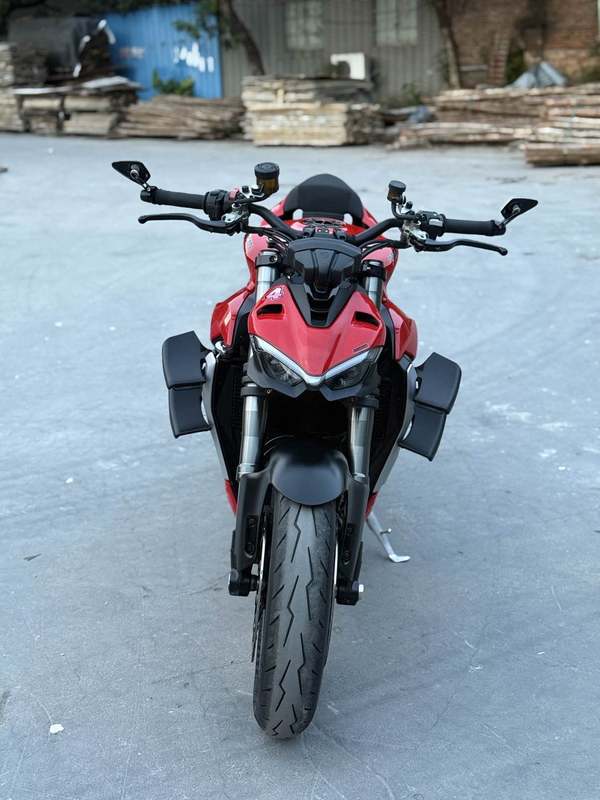 二手杜卡迪Street Fighter V2