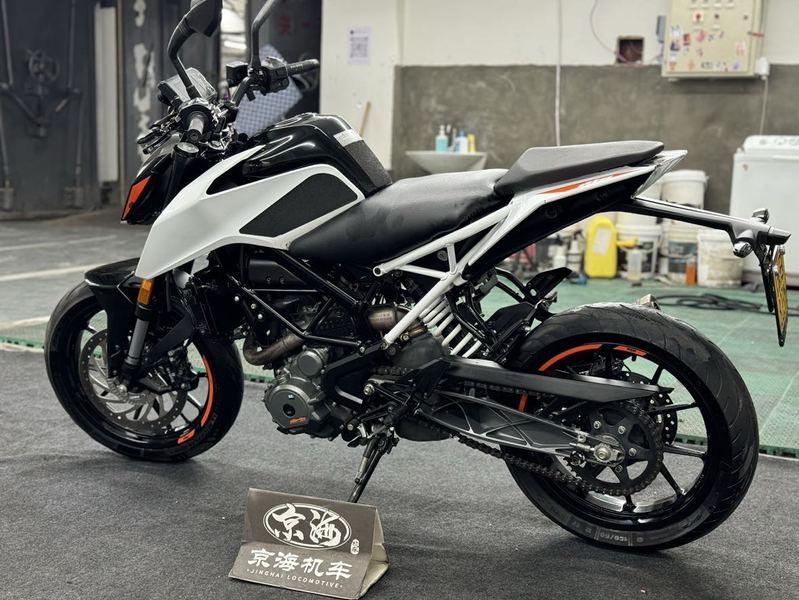 二手KTMR2R390 Duke