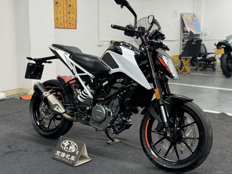 二手KTMR2R390 Duke