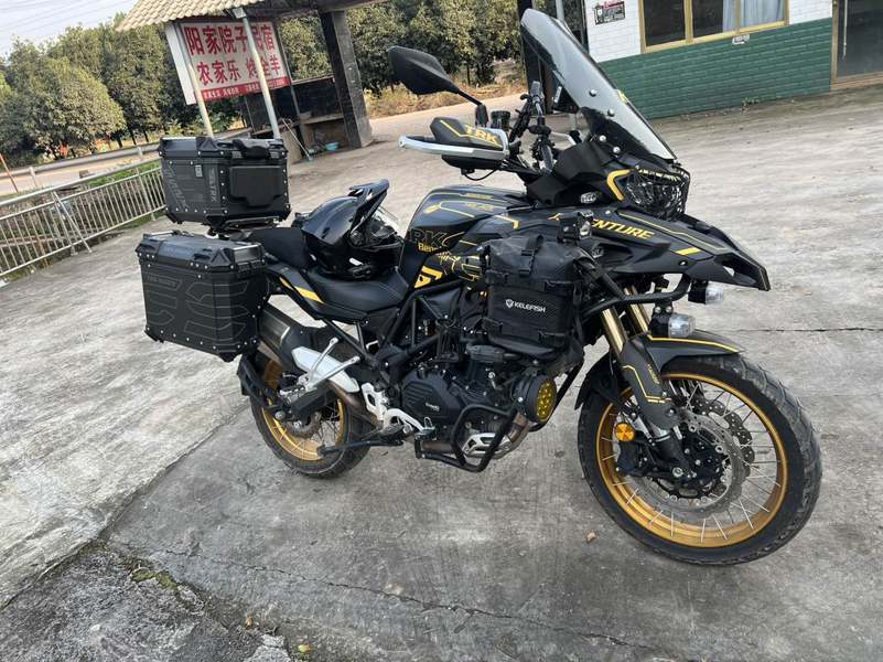 二手贝纳利TRK552