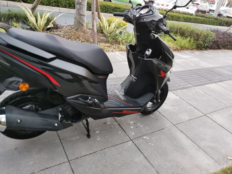 二手新大洲本田裂行 RX125Fi