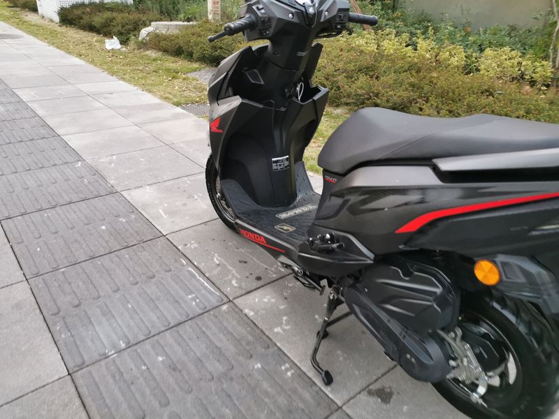 二手新大洲本田裂行 RX125Fi