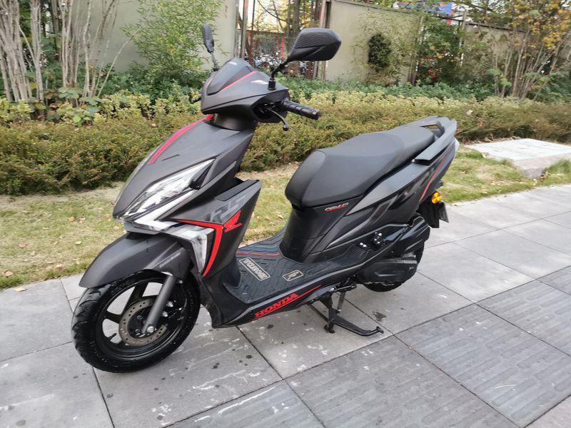 二手新大洲本田裂行 RX125Fi