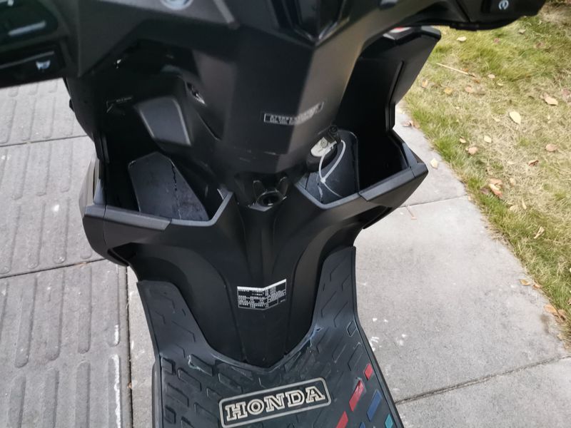 二手新大洲本田裂行 RX125Fi