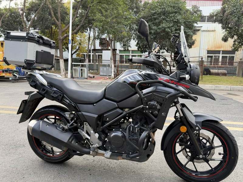 二手豪爵铃木DL250