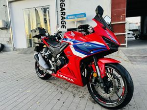 二手本田CBR400R