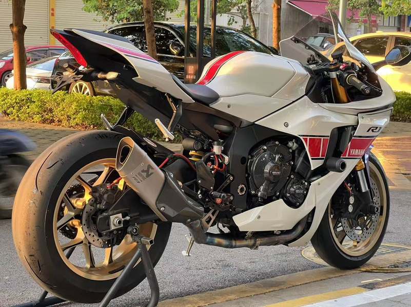 二手雅马哈YZF-R1
