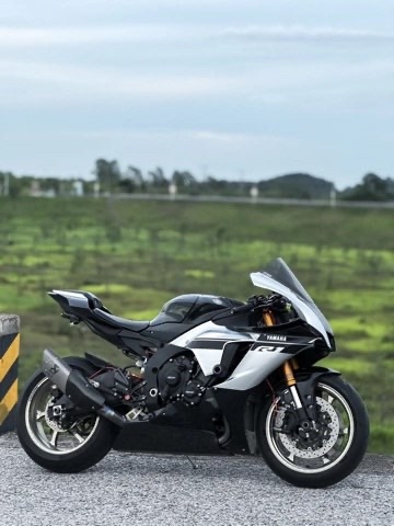 二手雅马哈YZF-R1