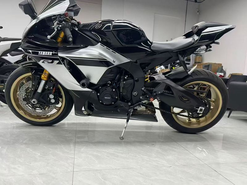 二手雅马哈YZF-R1