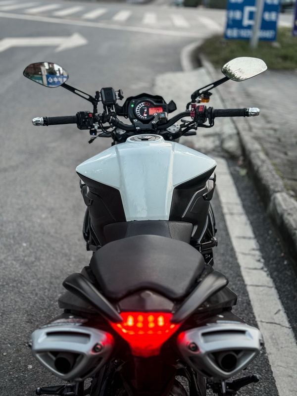 二手贝纳利TNT600i