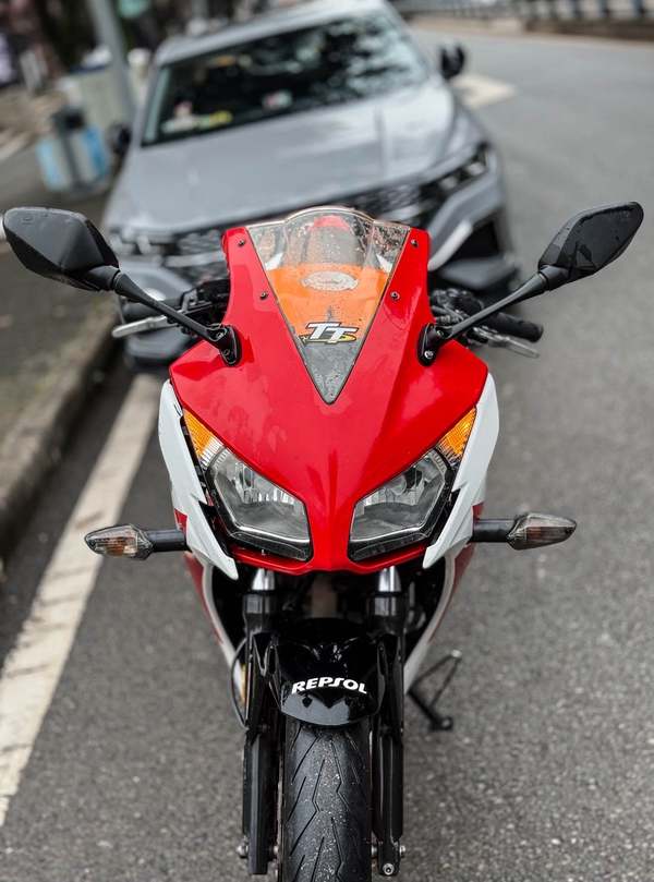 二手本田CBR300R