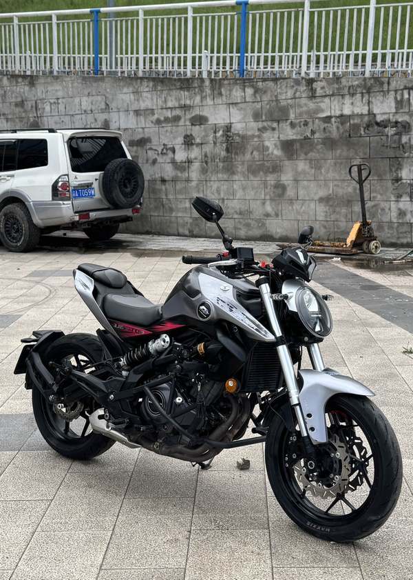 二手QJMOTOR追350
