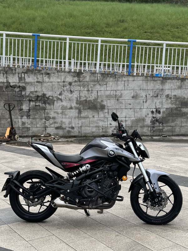 二手QJMOTOR追350