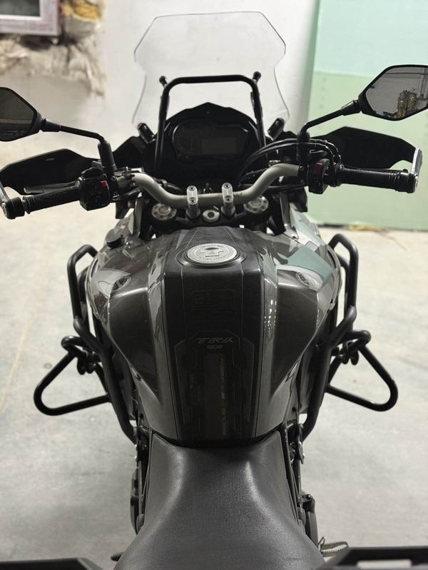 二手贝纳利金鹏 TRK502