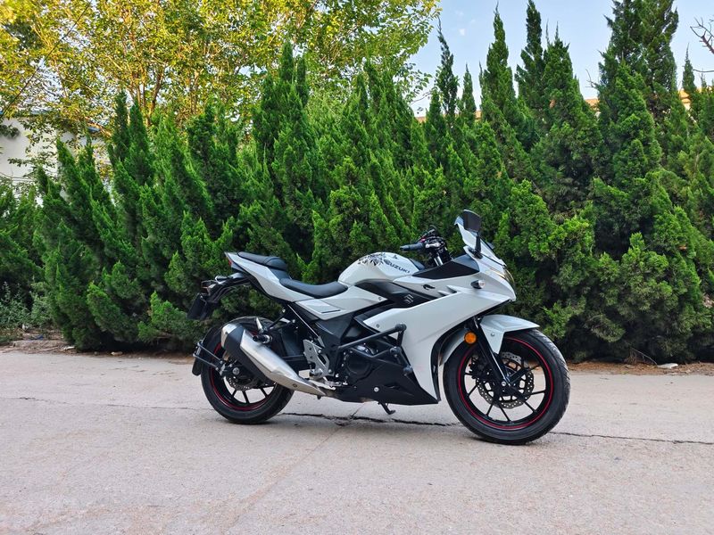 二手豪爵铃木GSX250R