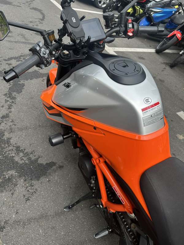 二手KTMR2R1290 Super Duke