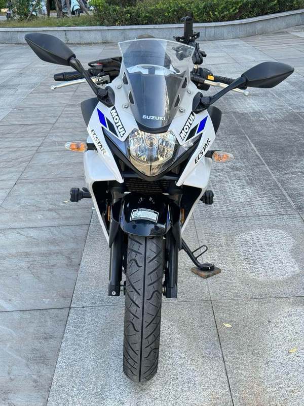 二手豪爵铃木GSX250R