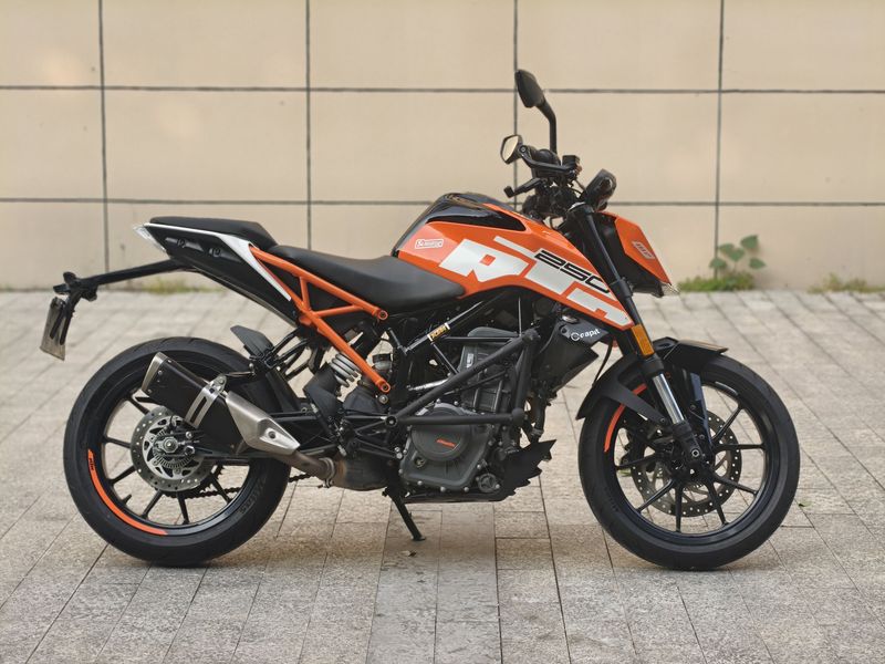 二手KTMR2R250 Duke