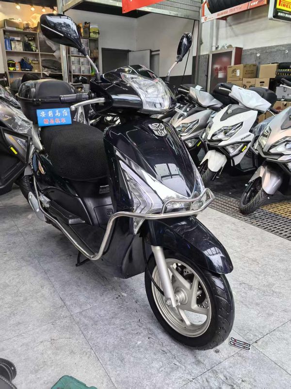 二手五羊本田SCR110 佳御