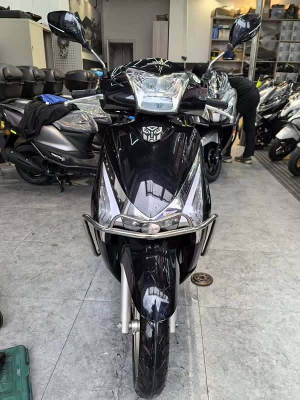 二手五羊本田SCR110 佳御