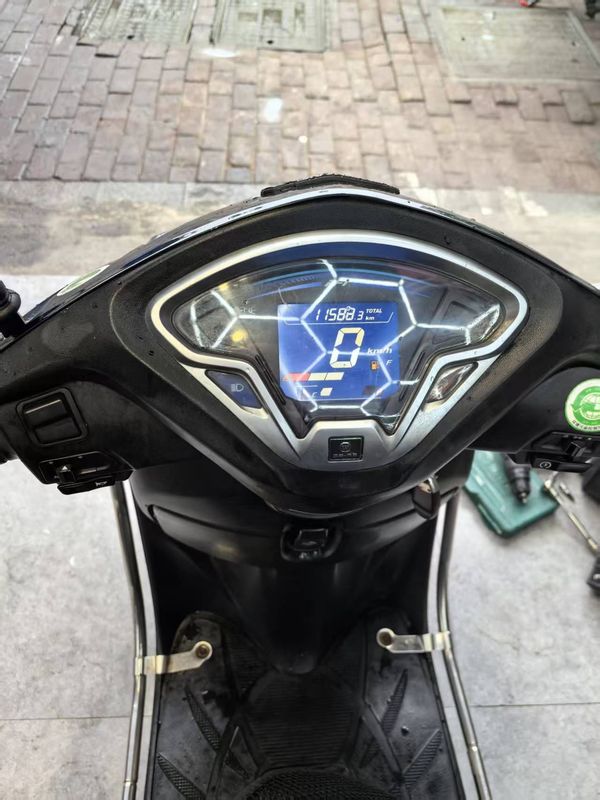 二手五羊本田SCR110 佳御