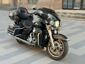 二手哈雷戴维森旗舰滑翔 Limited