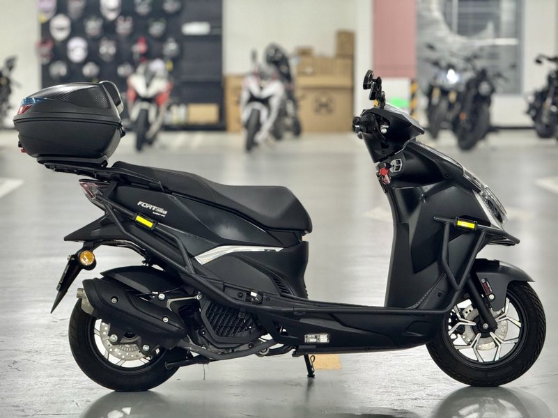 二手QJMOTOR鸿150RS