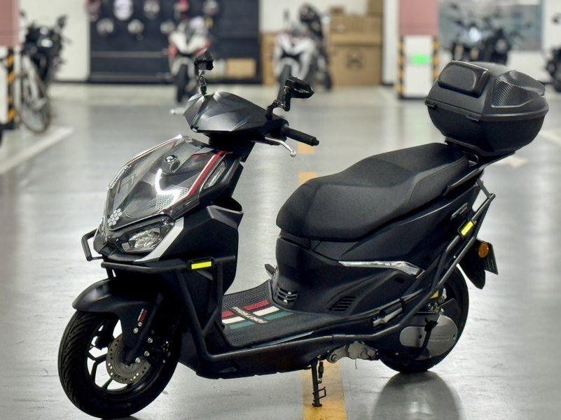 二手QJMOTOR鸿150RS