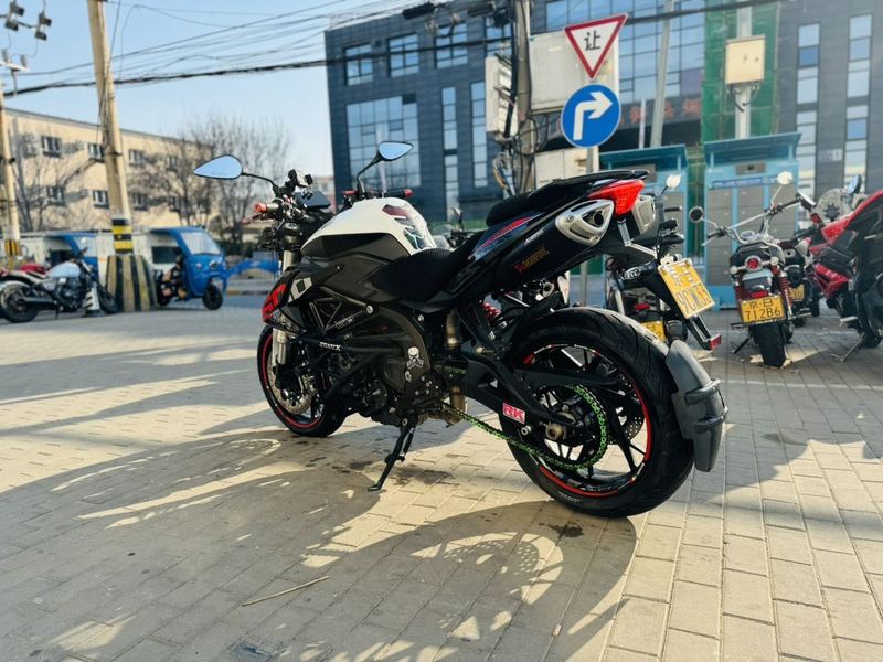 二手贝纳利TNT600i