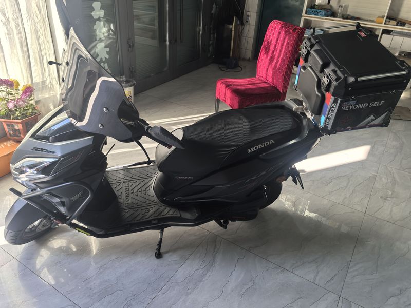 二手新大洲本田裂行 RX125Fi