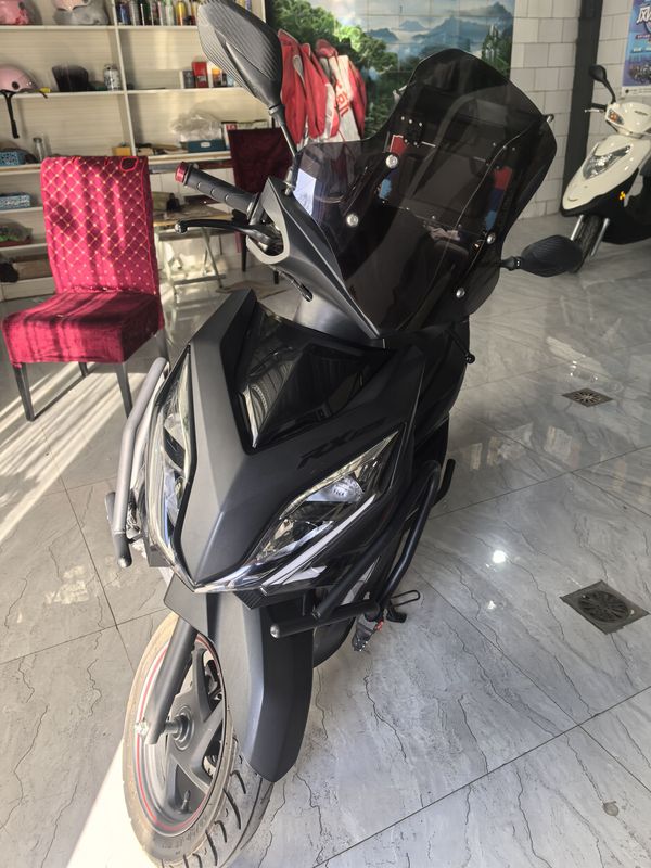 二手新大洲本田裂行 RX125Fi