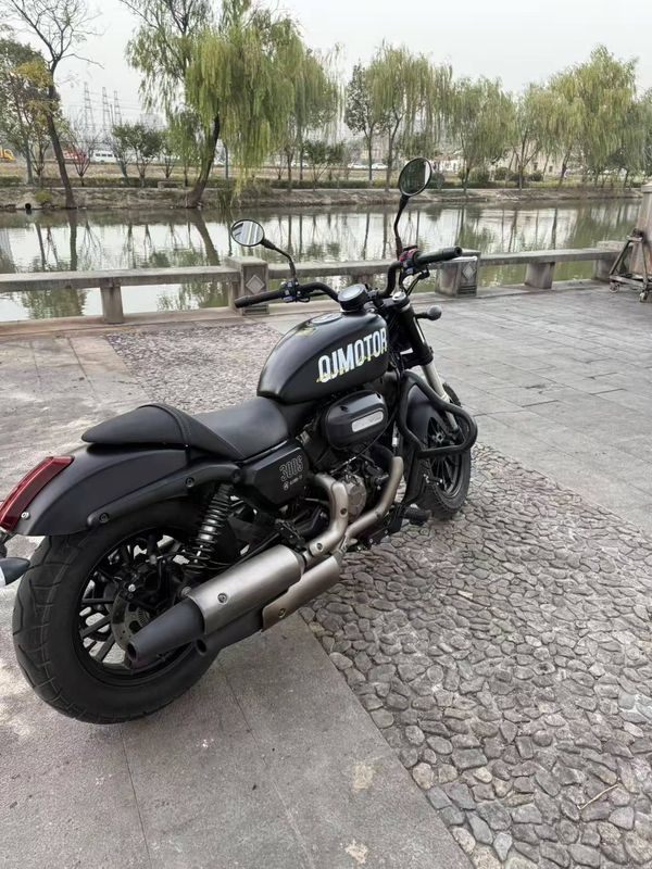 二手QJMOTOR闪300