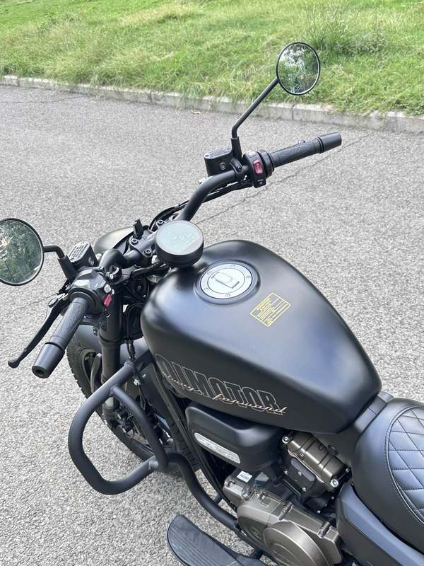 二手QJMOTOR闪300
