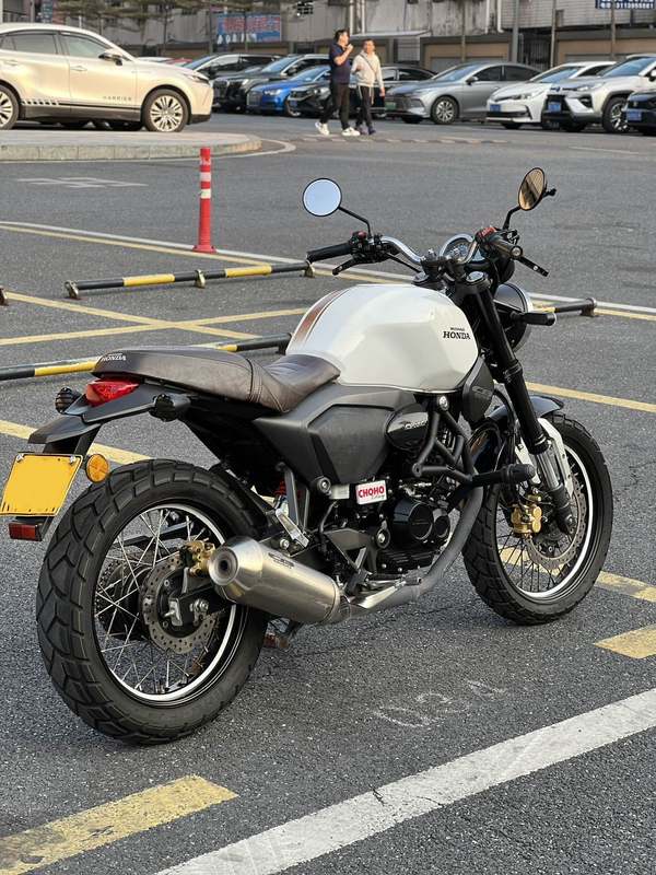 二手五羊本田鸷道 CB190SS