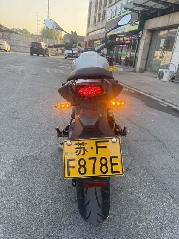 二手贝纳利蓝宝龙 BN302S