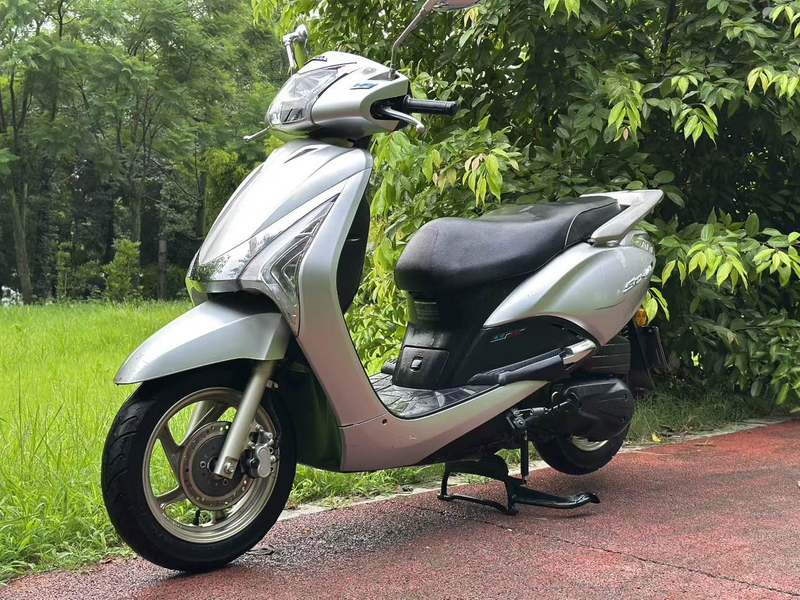 二手五羊本田SCR110 佳御