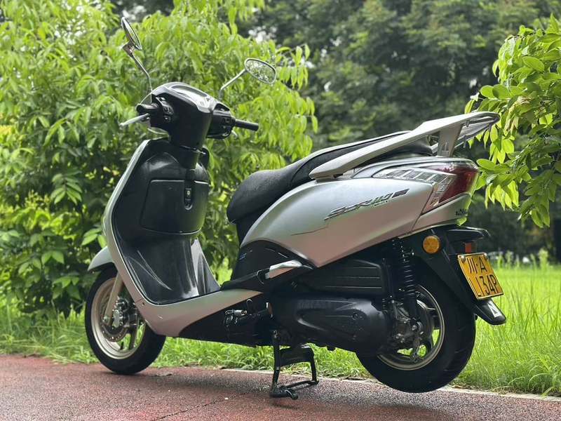 二手五羊本田SCR110 佳御