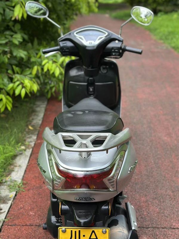 二手五羊本田SCR110 佳御