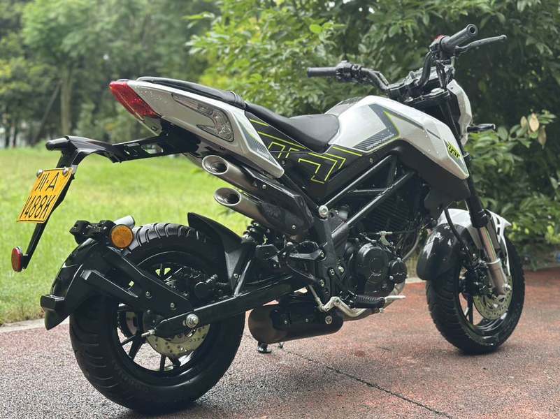 二手贝纳利小暴龙TNT125