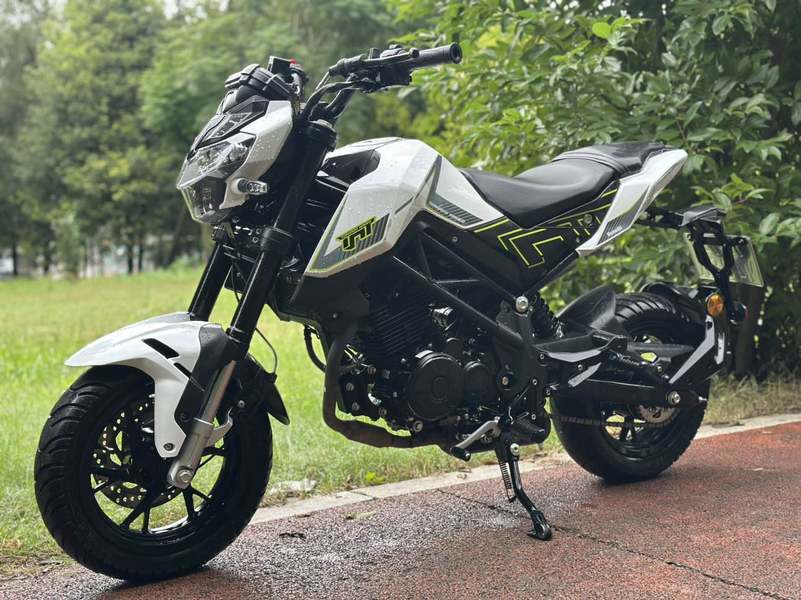 二手贝纳利小暴龙TNT125