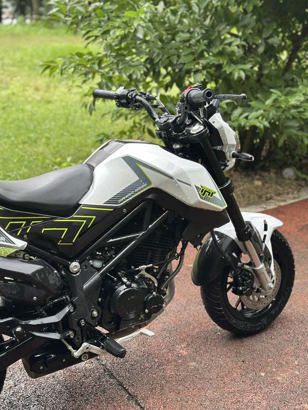 二手贝纳利小暴龙TNT125