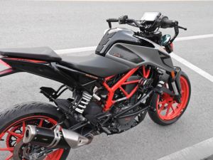 二手KTMR2R390 Duke