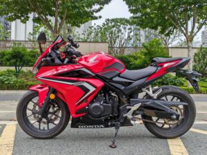 二手本田CBR400R