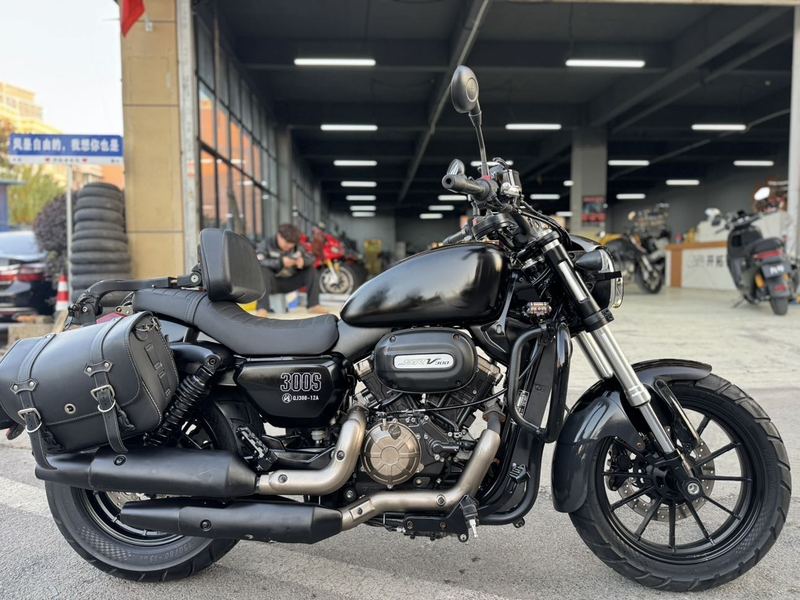 二手QJMOTOR闪300